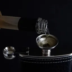 xpedition xperts 9 OZ Leather Hip Flask with England Metal Plate+4 Shot Glass+1 Funnel Stainless steel Hip Flask image 5