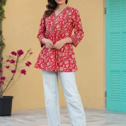 new rjp craft Women Printed Pure Cotton Flared Kurta image 2