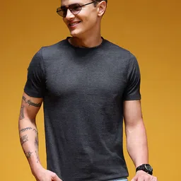 HERE&NOW Solid Regular Fit T-shirt image 1
