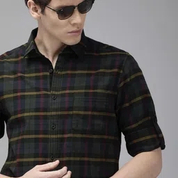 Roadster Men Olive Green & Mustard Yellow Regular Fit Checked Sustainable Casual Shirt-image-32