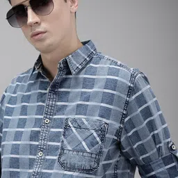 Roadster Men Blue & White Regular Fit Checked Casual Shirt-picture-22