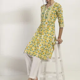 Rangriti Floral Printed Notch-Neck Cotton Straight Kurta-picture-37
