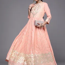 Varanga Women Peach-Coloured & Golden Ethnic Motifs Embroidered Anarkali Kurta-picture-30