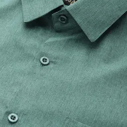 SOJANYA Men Green Classic Regular Fit Solid Formal Shirt image 2
