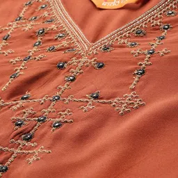 Indo Era Embroidered Thread Work Kurta with Trousers image 4