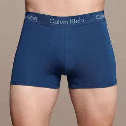 Calvin Klein Underwear Men Pack Of 3 Low Rise Trunk NB3709MMB image 3