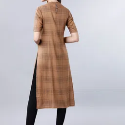 Vishudh Women Brown Checked Straight Kurta image 3