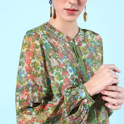 QUIERO Floral Print Mandarin Collar Chiffon Blouson Top with Lace inserts Detail image 5