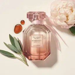 Victoria's Secret Bombshell Seduction Mist For Her image 5