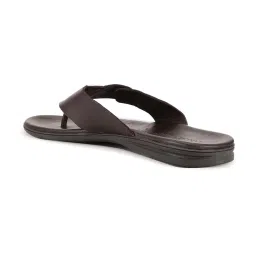 Hush Puppies by Bata Men's Chocolate Brown Thong Sandals image 5