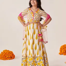 Pspeaches Cotton Half Sleeves Floral  Printed Lehenga Choli With Dupatta - Yellow-picture-16