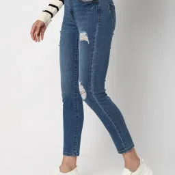 Vero Moda Blue Blended Distressed Mid rise Jeans image 4