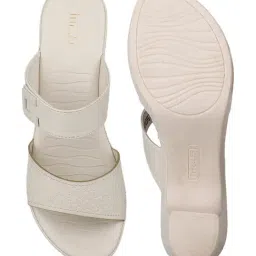 Inc.5 Women's Cream Casual Sandals image 4