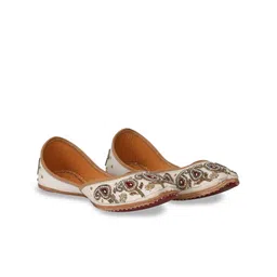 Mojutti Women Slip-On Mojaris-picture-26