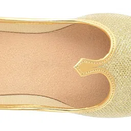 ramraj cotton Ramraj Men Golden Wedding & Sherwani Mojari's image 3