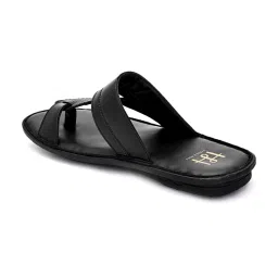 Hydes N Hues Men's Black Toe Ring Sandals image 4