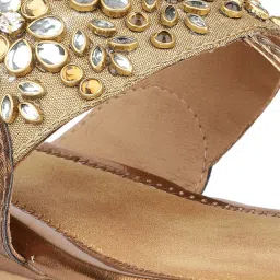 Inc.5 Women's Antique Gold Toe Ring Sandals image 4