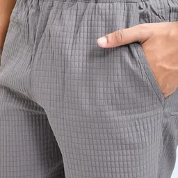 SKYKNIT Men Regular Fit Mid-Rise Bermuda Shorts image 2