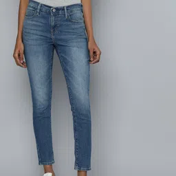 Levis Women Super Skinny Fit Mid Rise Light Fade Stretchable Jeans-image-52