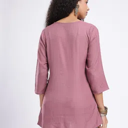 Anouk Rustic Round Neck Thread Work Detailed Straight Kurti image 3