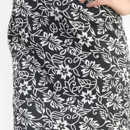Belle Fille Black & White Floral Print Skirt image 5