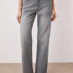 Trendyol Women Regular Fit Mid-Rise Light Fade Jeans-image-84