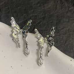 KRENOZ Silver-Plated Pearls Beaded Animal Shaped Studs-image-33