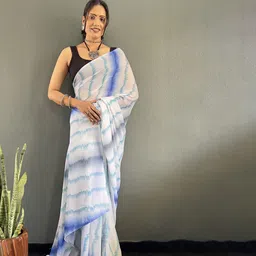 FLOURIOUS Ready to Wear Saree image 3