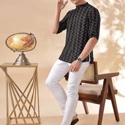 Anouk Geometric Printed mandarin Collar Cotton Short Kurta image 5