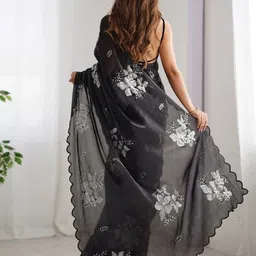 DIVASTRI Floral Embroidered Organza Saree image 2