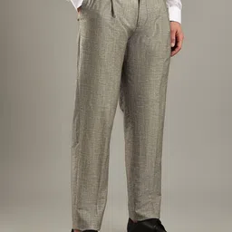 Tommy Hilfiger Men Regular Fit Mid-Rise Pleated Formal Trousers image 2