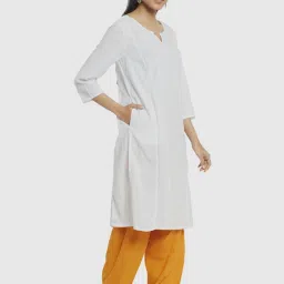 Fabindia White Cotton Embroidered Straight Kurta image 3