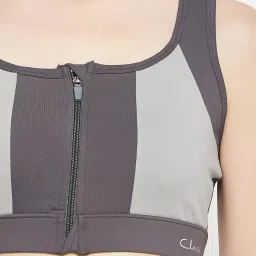 Clovia Grey Color-Block Sports Bra With Tights image 4