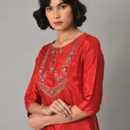 W Red Embroidered Straight Kurta image 4