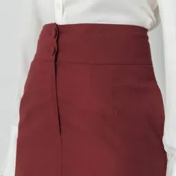 Qua Tailored Straight Skirt image 4