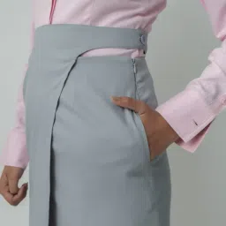 Qua Cut-out Wrap Skirt image 4