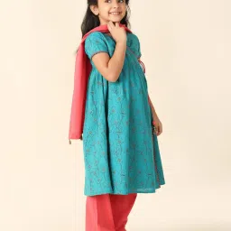 Fabindia Kids Blue & Coral Floral Print Kurta, Salwar with Dupatta image 4