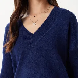 Happiness istanbul Women V-Neck Long Sleeves Pullover image 2