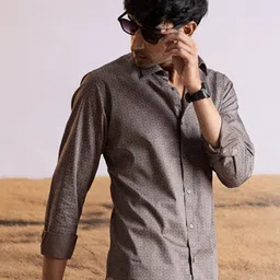 Sero Men Smart Fit Spread Collar Abstract Printed Cotton Casual Shirt image 3