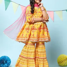 BIBA Girls Kids Yellow Cotton Printed Kurta Set image 4