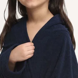 Creeva Melodious Navy Micro Terry 260 GSM Quick Dry Kids Bathrobe 10-11 Yrs With Front Pocket image 4