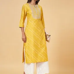 Rangmanch by Pantaloons Mustard Embroidered Straight Kurta image 4