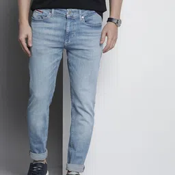 Tommy Hilfiger Men Sustainable Austin Slim Tapered Fit MR Heavy Fade Stretchable Jeans-image-3