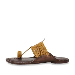 Kalapuri Men's Yellow Kolhapuri Sandals image 4