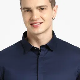 Forever 21 Navy Cotton Regular Fit Shirt image 4