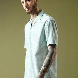 Voroxy Men Relaxed Casual Shirt image 5