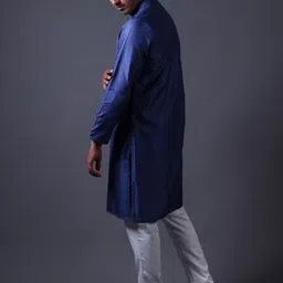 THETAA Men Ethnic Motifs Embroidered Thread Work Pure Silk Kurta with Trousers image 5