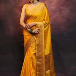 Aldwych Zari Banarasi Saree With Blouse Piece image 4