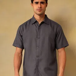 Kotty Men Comfort Fit Solid Spread Collar Linen Casual Shirt image 4