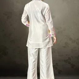 AUTUMN LANE Sangini Harp Embroidered Shirt Collar Shirt With Trouser Co-Ords image 5